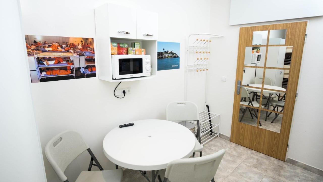 Prison - Get Locked Up In Centre Of Apartmán *